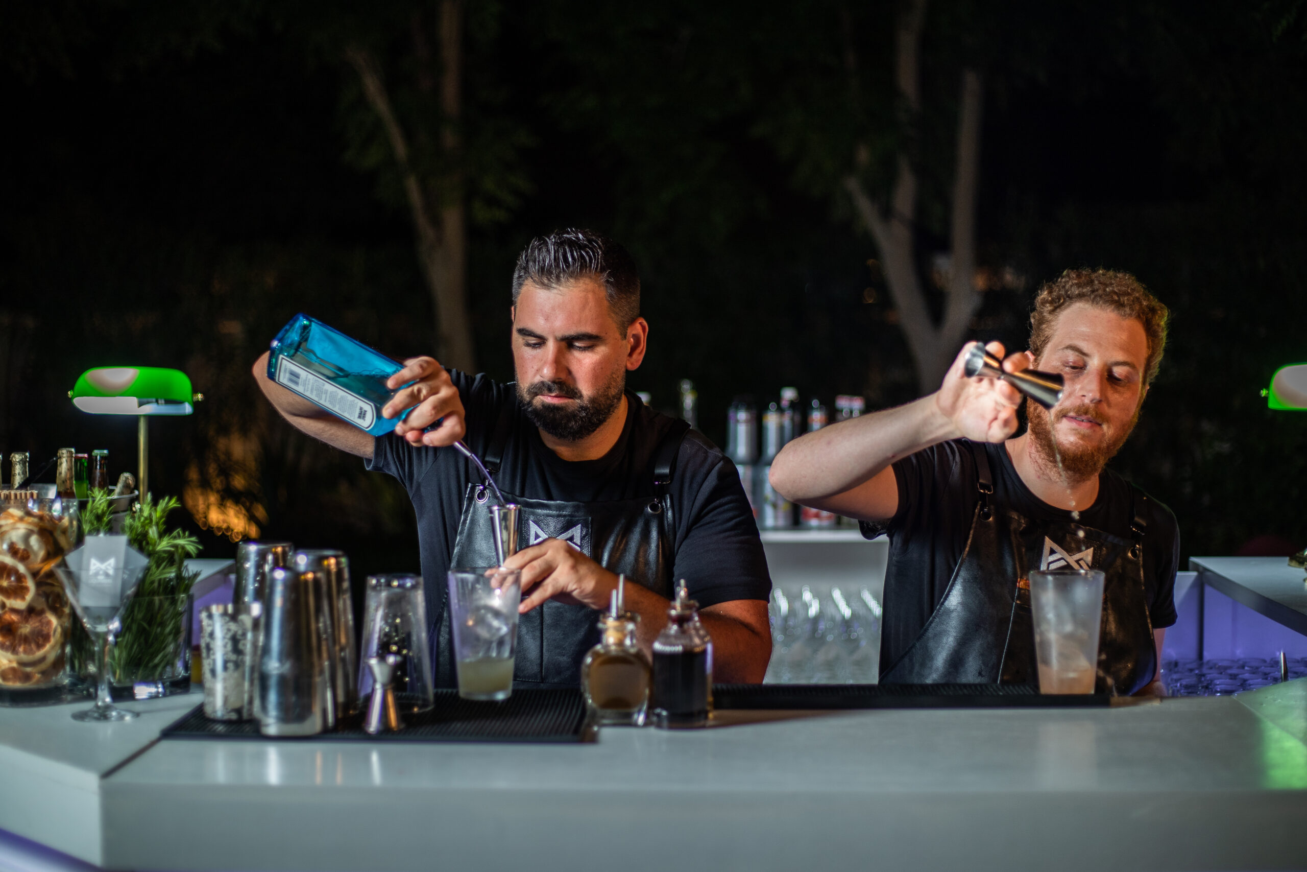 RARE0218 The LiquiNeers bartending services for weddings