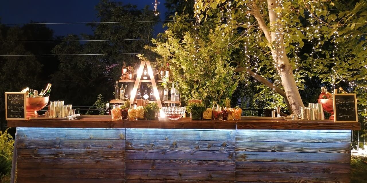 The Vintage bar Vintage Bar