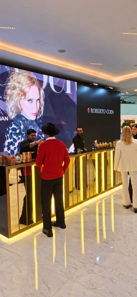 The LiquiNeers bar and mixology service at a Roberto Coin event